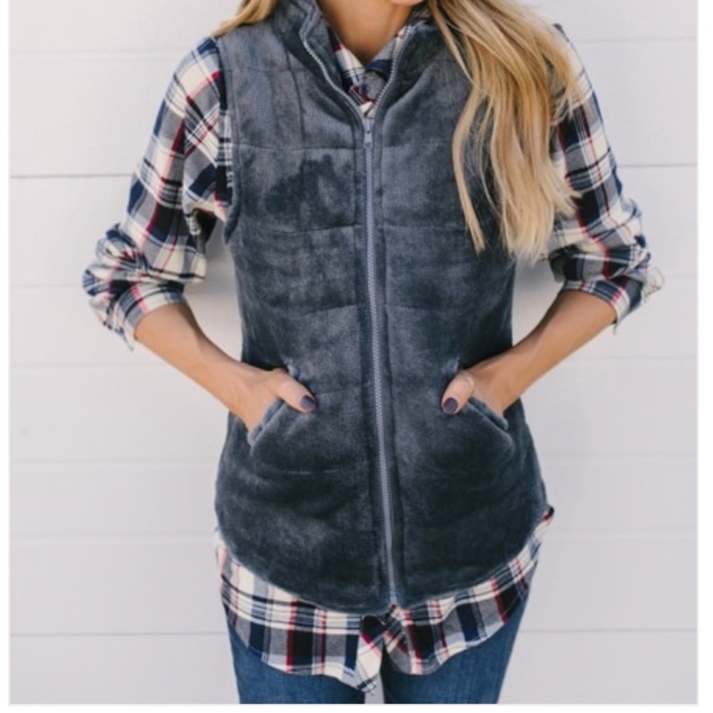 Women's Plush Zip-Front Vest - Gray